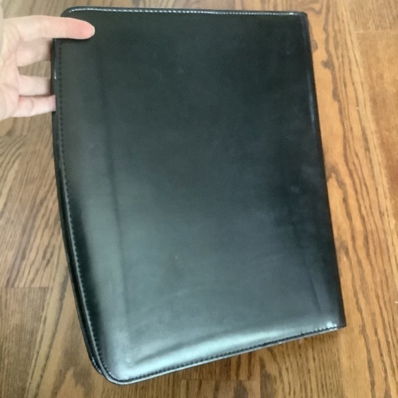 LEED'S MassMutual Branded Black Notebook Folder Portfolio - Picture 7 of 13